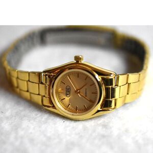 New Tozaj Gold Tone Metal Link 6-8 Inch Band Working Unisex Watch